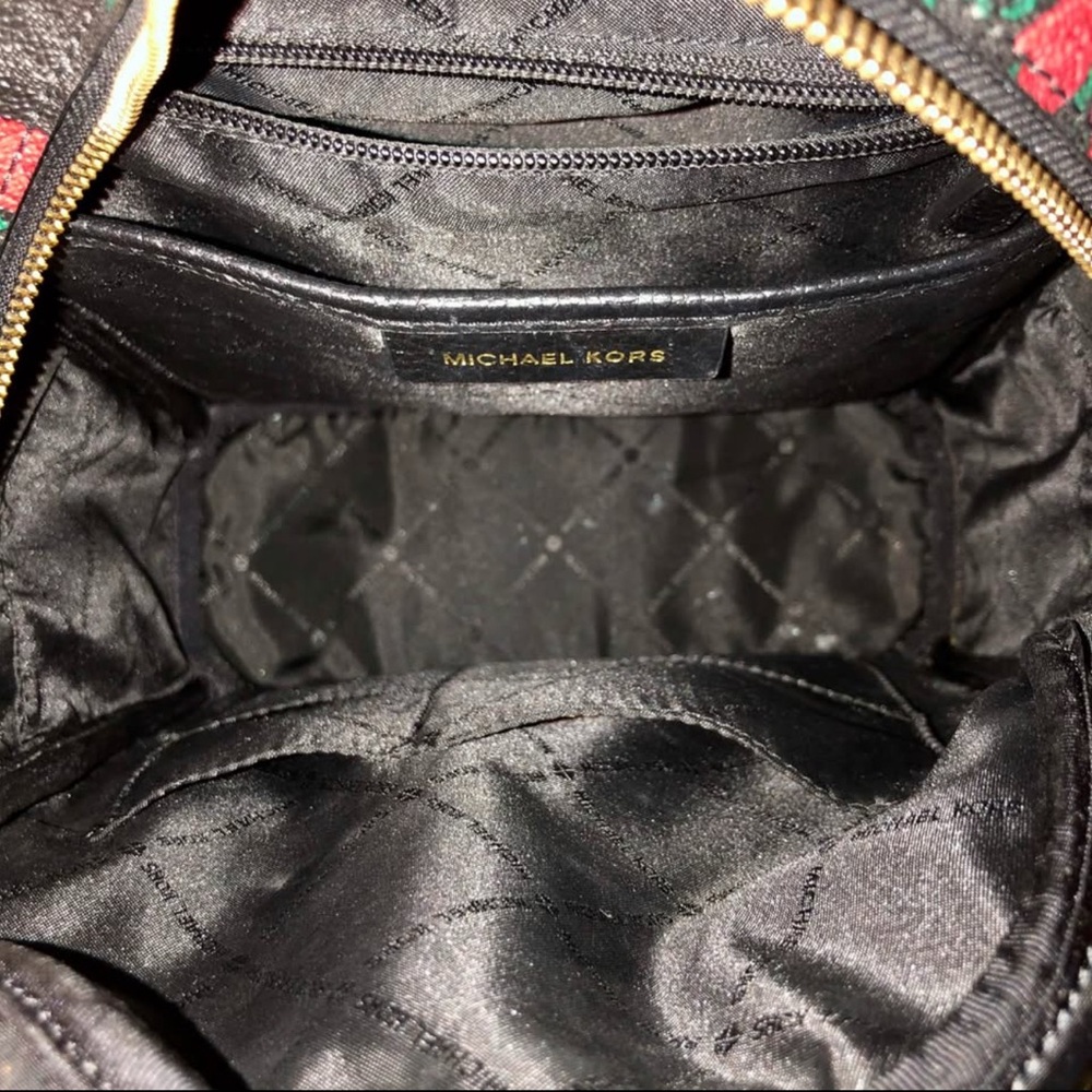 Abbey Medium Mk Red Rose Black Leather
Backpack - Picture 2 of 5